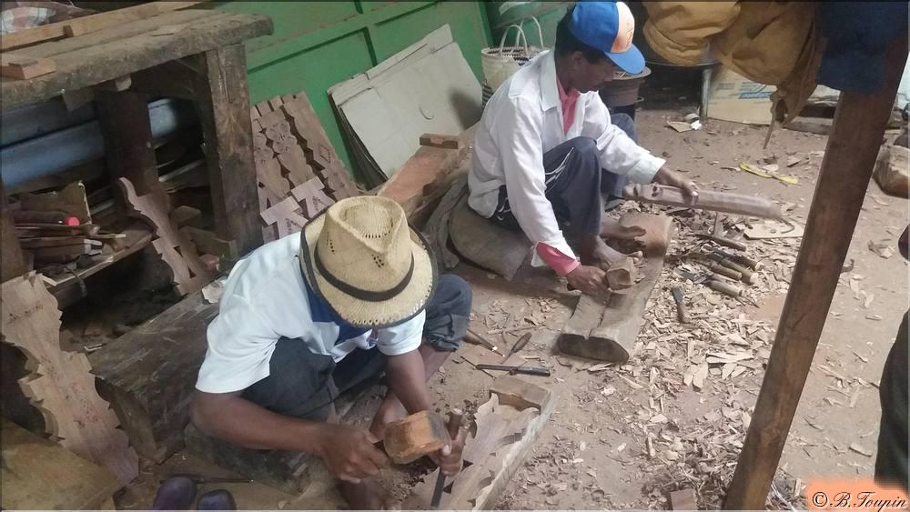 Artisanat. Travail du bois