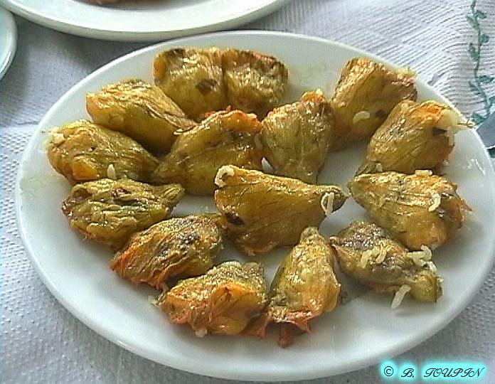 fleurs de courgettes farcies .c'est excellent